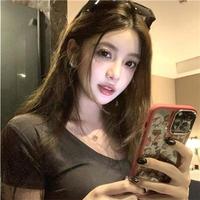 毛衣女郎